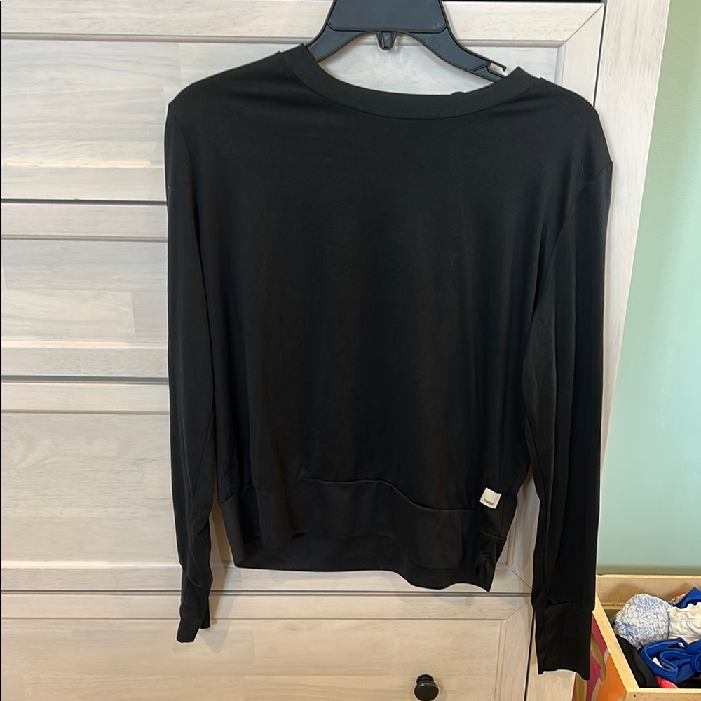Vuori Black Long Sleeve Shirt